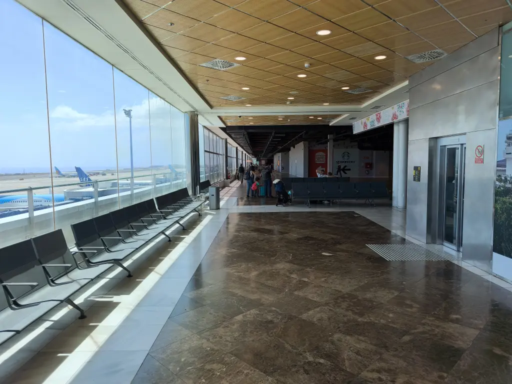 PuertoDeLaCruzAirport5.webp